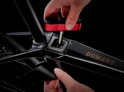 Trek Domane SL 5 Gen 4 Deep Smoke -Fahrradzubehör Geschäft DomaneSL5 23 36149 A Alt7